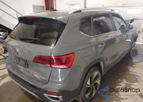 2024 Volkswagen Taos 1.5T Se из США, поврежденный, VIN 3VVUX7B26RM066651